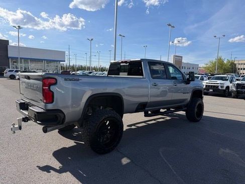 Used 2025 Chevrolet Silverado 3500 LT w/ Trail Boss Package image 7