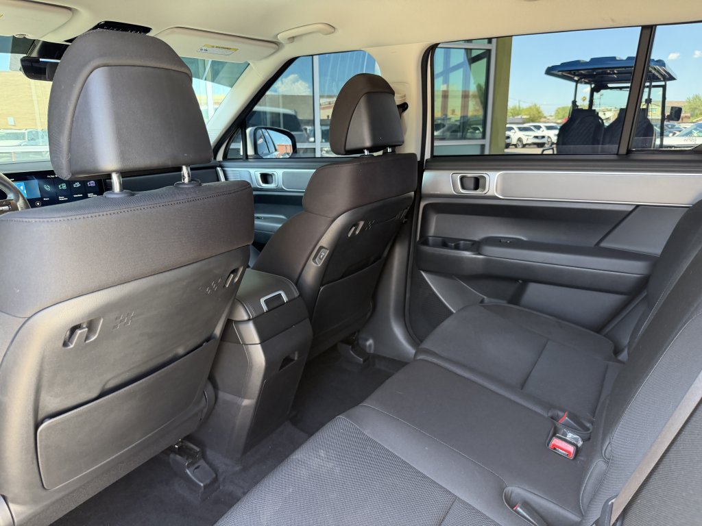 Used 2024 Hyundai Santa Fe SE FWD image 32