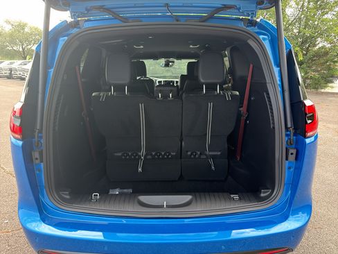 New 2027 Chrysler Pacifica Select FWD image 27