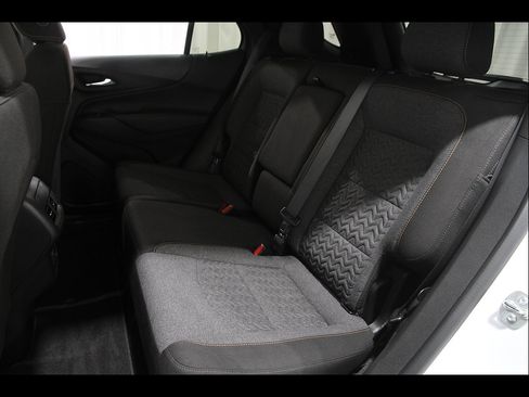Certified 2024 Chevrolet Equinox LT FWD image 19