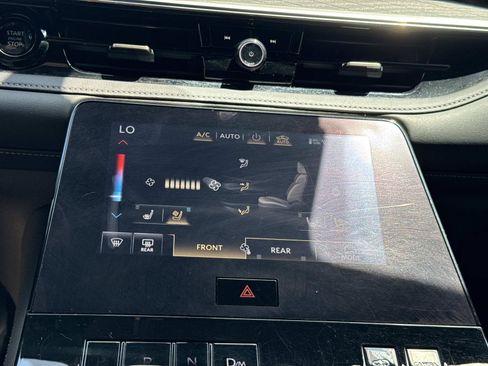 Used 2025 INFINITI QX80 Autograph w/ Autograph Exterior Package AWD/4WD image 25