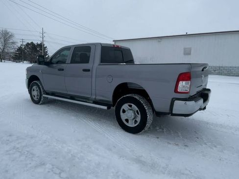 Used 2024 RAM 2500 Tradesman w/ Chrome Appearance Group image 6