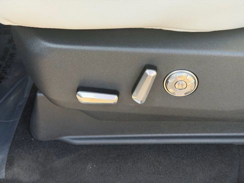 New 2026 Lincoln Navigator Reserve image 28