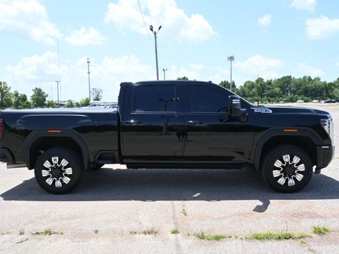 Used 2024 GMC Sierra 2500 Denali w/ Denali Reserve Package AWD/4WD image 18