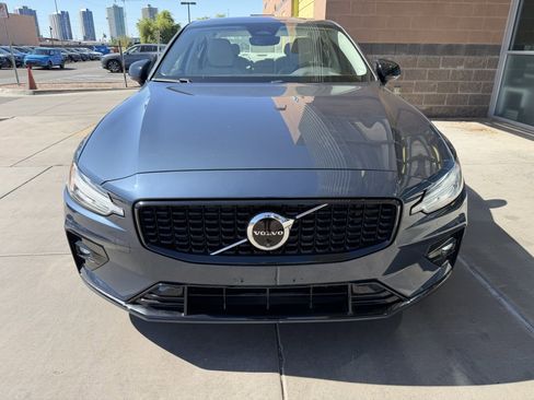 Used 2025 Volvo S60 B5 Plus w/ Climate Package FWD image 10