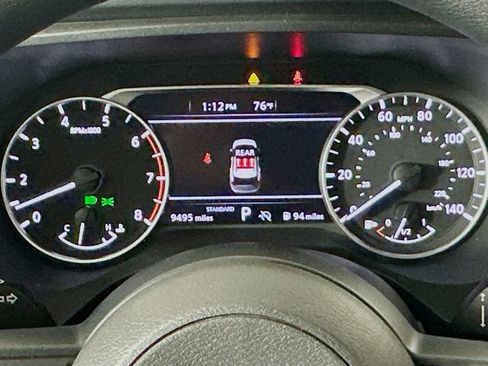 Used 2024 Nissan Rogue SV FWD image 2