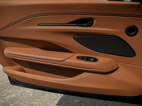 New 2025 Aston Martin V8 Vantage Coupe image 31