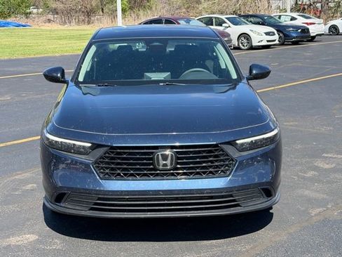 Used 2024 Honda Accord EX image 2