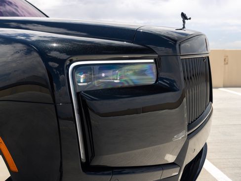 Used 2026 Rolls-Royce Cullinan AWD/4WD image 18