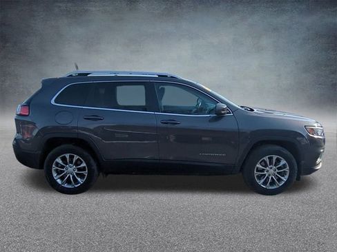 Used 2021 Jeep Cherokee Latitude Plus AWD/4WD image 9