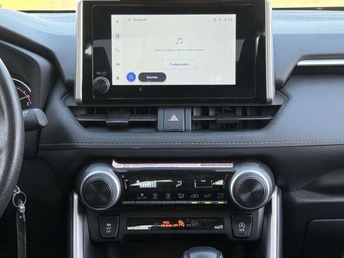 Used 2025 Toyota RAV4 LE FWD image 17