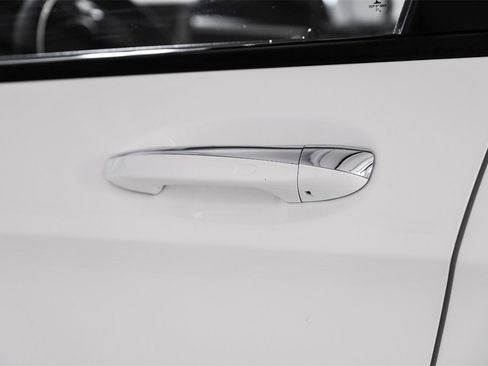 Used 2022 Mercedes-Benz GLC 300 w/ AMG Line image 44