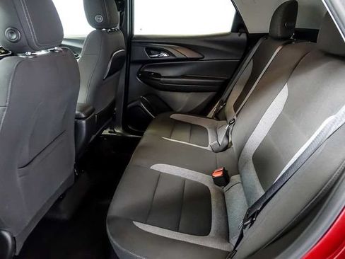 Certified 2021 Chevrolet TrailBlazer LT w/ Convenience Package FWD image 14