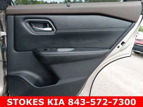 Used 2021 Nissan Rogue SL w/ Premium Package FWD image 33