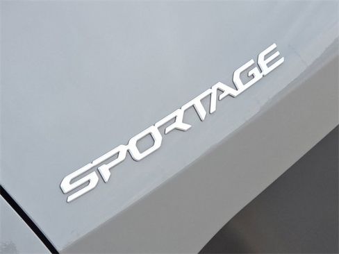 Used 2024 Kia Sportage X-Line w/ X-Line Premium Package image 11