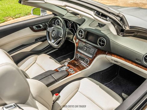 Used 2017 Mercedes-Benz SL 550 image 87