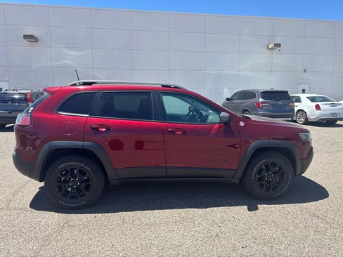 Used 2021 Jeep Cherokee Trailhawk w/ Technology Group AWD/4WD image 6
