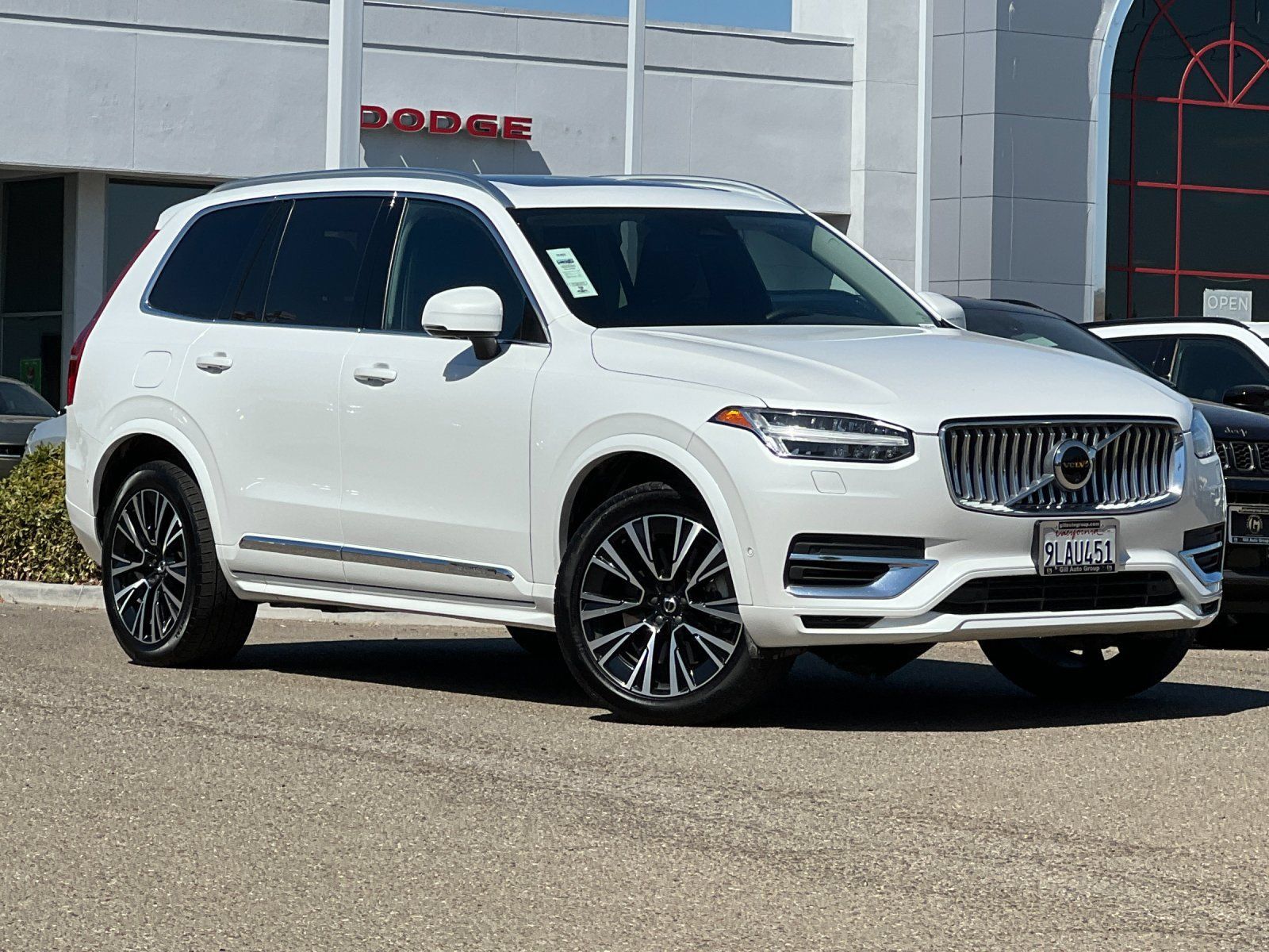 Used 2024 Volvo XC90 T8 Plus AWD/4WD image 2