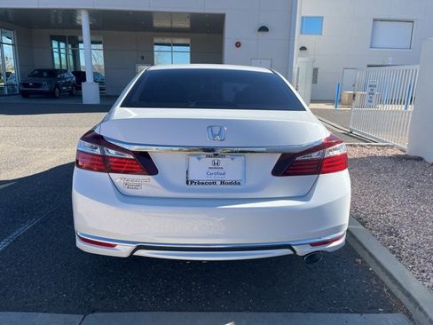 Used 2016 Honda Accord LX image 13