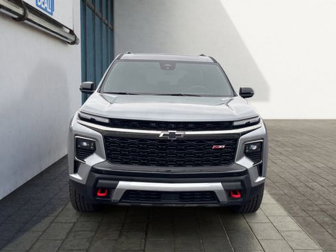 Used 2025 Chevrolet Traverse Z71 w/ Driver Confidence Package image 8