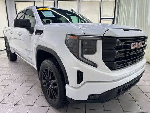 Used 2024 GMC Sierra 1500 Elevation image 2