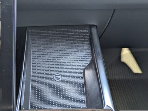 New 2025 Cadillac Escalade Sport Platinum w/ LPO, ONYX Package image 39