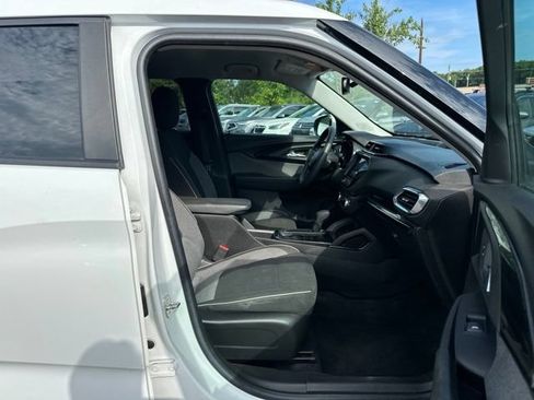 Used 2023 Chevrolet TrailBlazer LT w/ Convenience Package FWD image 15