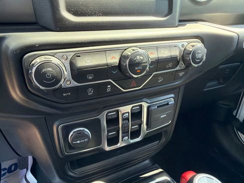 Used 2021 Jeep Wrangler Unlimited Sport AWD/4WD image 18