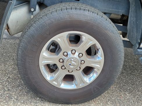 Used 2026 RAM 2500 Big Horn AWD/4WD image 5