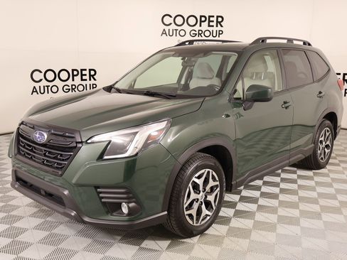 Used 2023 Subaru Forester Premium image 10
