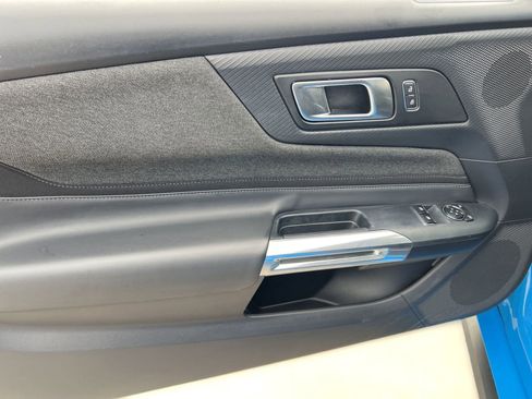 Used 2024 Ford Mustang Coupe image 12