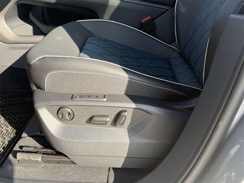 New 2026 Volkswagen Atlas Cross Sport SEL Premium R-Line image 14