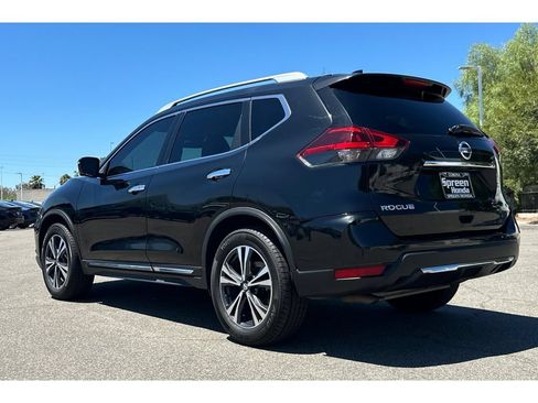 Used 2018 Nissan Rogue SL FWD image 3