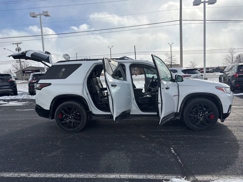 Used 2021 Chevrolet Traverse Premier w/ Redline Edition image 22