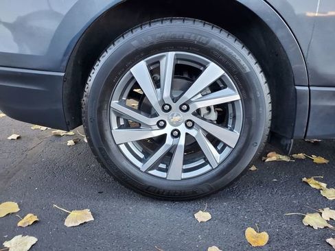 Certified 2022 Chevrolet Equinox Premier w/ LPO, Floor Liner Package image 9