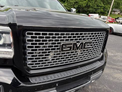 Used 2016 GMC Sierra 2500 Denali w/ Duramax Plus Package AWD/4WD image 49