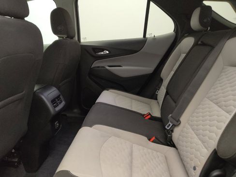 Used 2020 Chevrolet Equinox LS w/ LS Convenience Package image 18