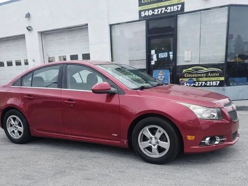 Used 2013 Chevrolet Cruze LT w/ RS Package FWD image 8
