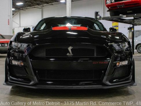 Used 2020 Ford Mustang Shelby GT500 w/ Carbon Fiber Track Pack RWD image 12
