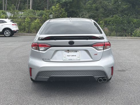Used 2021 Toyota Corolla SE FWD image 13