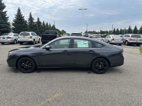 New 2026 Honda Accord SE image 5