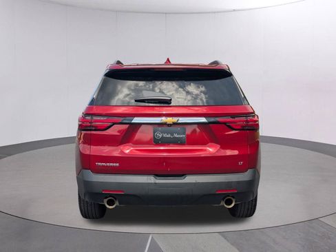 Used 2023 Chevrolet Traverse LT FWD image 4