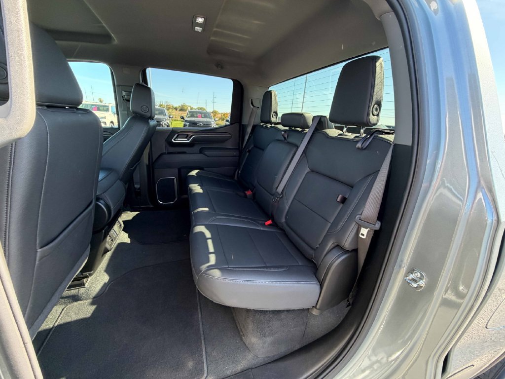 Used 2025 GMC Sierra 1500 SLT AWD/4WD image 20
