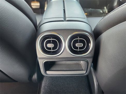 Certified 2023 Mercedes-Benz C 300 4MATIC Sedan image 13