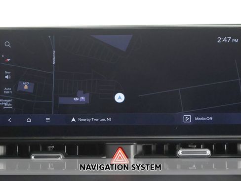 Used 2025 Hyundai Ioniq 5 SE AWD/4WD image 3