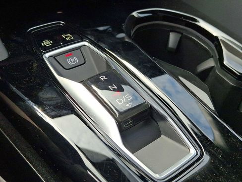 New 2025 Audi Q5 Premium Plus image 15