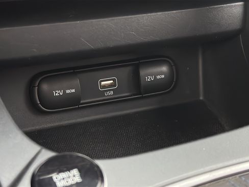 Used 2021 Kia Seltos S AWD/4WD image 18