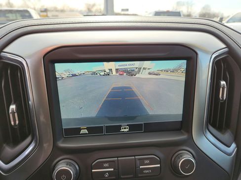 Used 2021 Chevrolet Silverado 1500 LT Trail Boss w/ Convenience Package II image 36