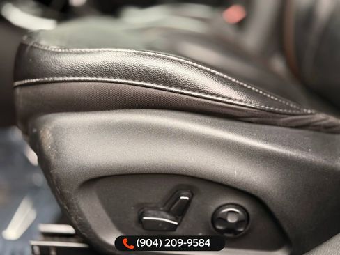 Used 2020 Jeep Compass Limited image 16