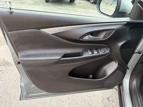 Certified 2025 Buick Envista Preferred FWD image 19